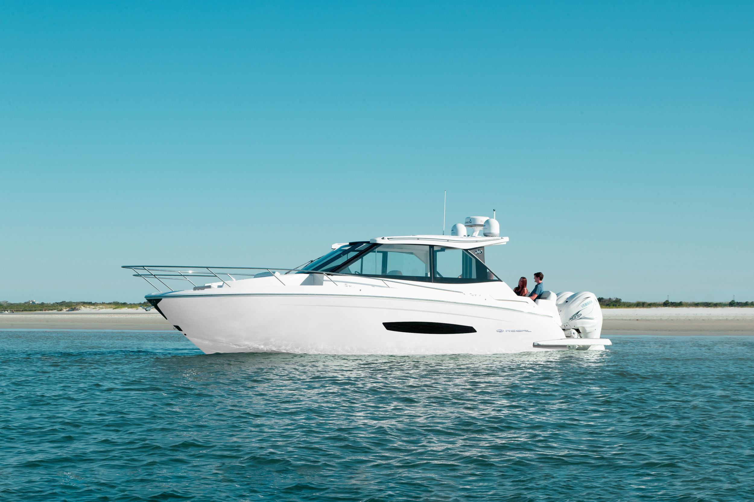 2025 Regal Yacht 36 XO