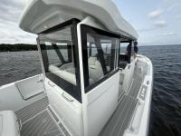 2027 Wellcraft 28 Explorer
