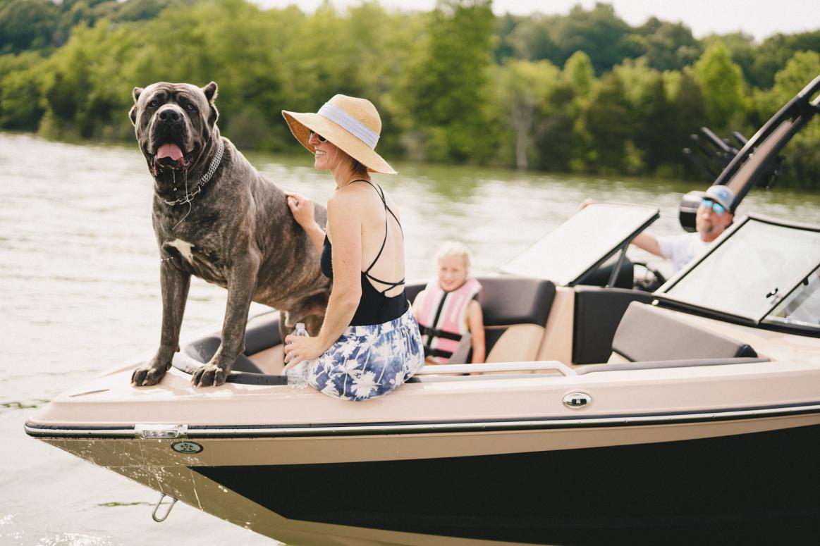 Muskoka Lifestyle Family Boating