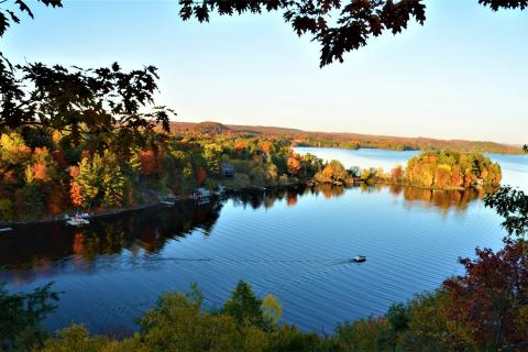 Muskoka Cruising Stunning Scenery