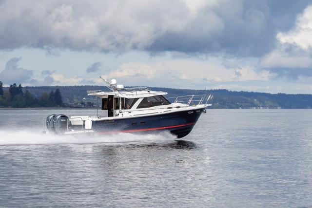 2025 Cutwater C-32 C