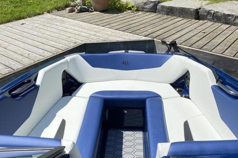 MasterCraft-NXT24-LH-24149-2