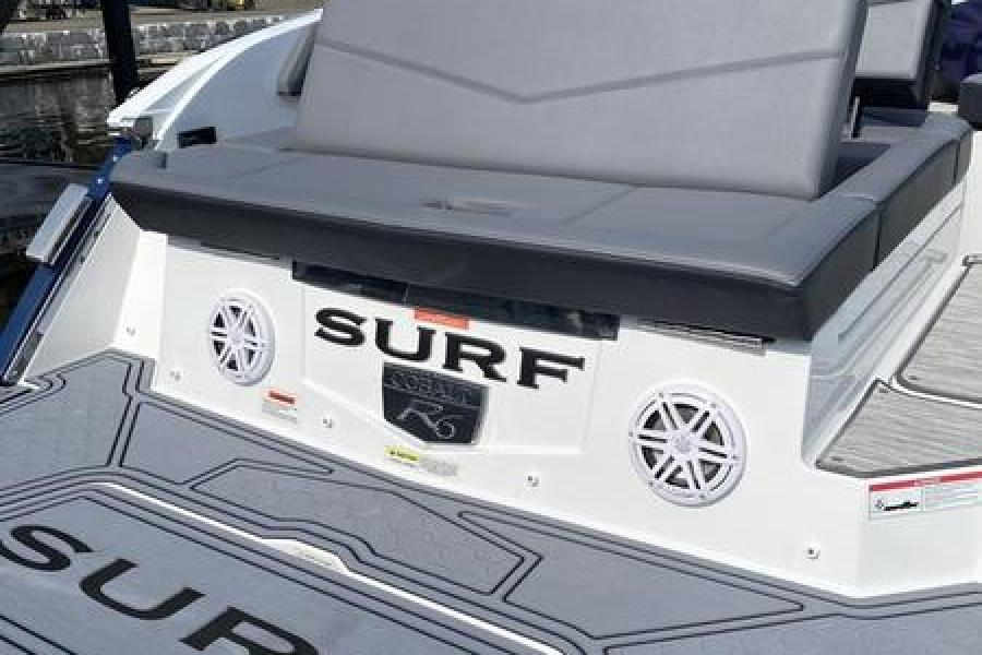 Cobalt-R6-Surf-15