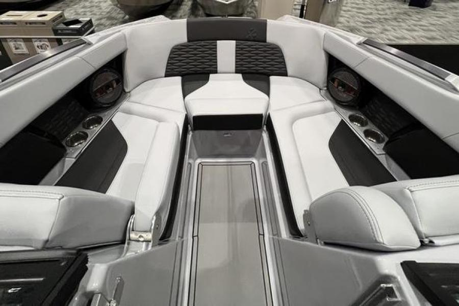 MasterCraft-X22-24-3735-6