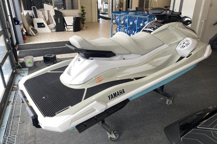 Yamaha-W659-2
