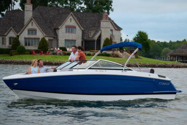 Cobalt R4 Walkers Point Marina