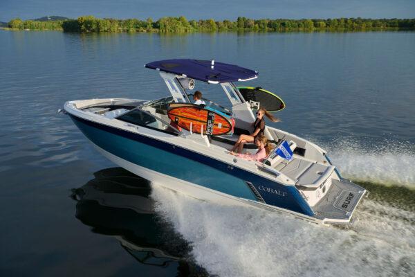 Cobalt R8 Surf Walkers Point Marina