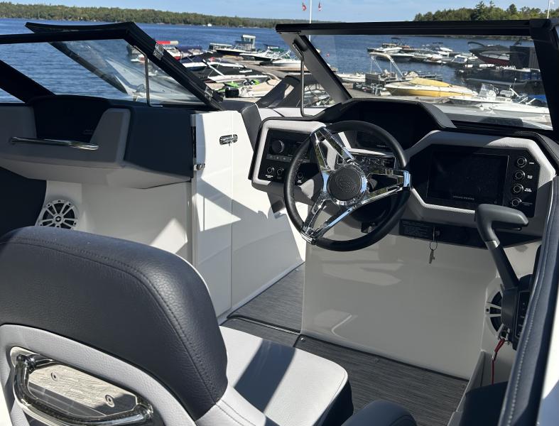 Cobalt CS23 SURF